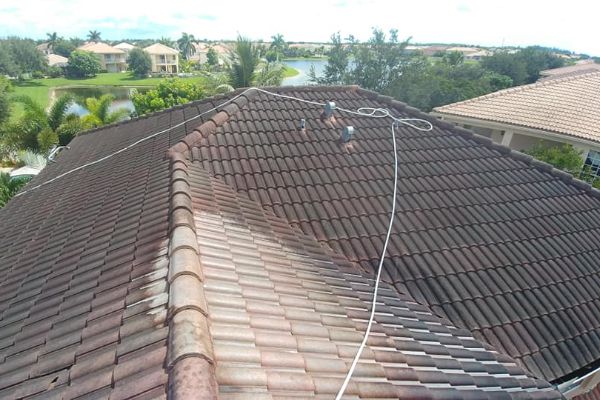 Roof Cleaning Companies in Phoenix AZ